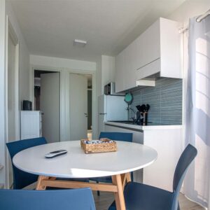 grado-floating-resort-interno-casa-galleggiante-2